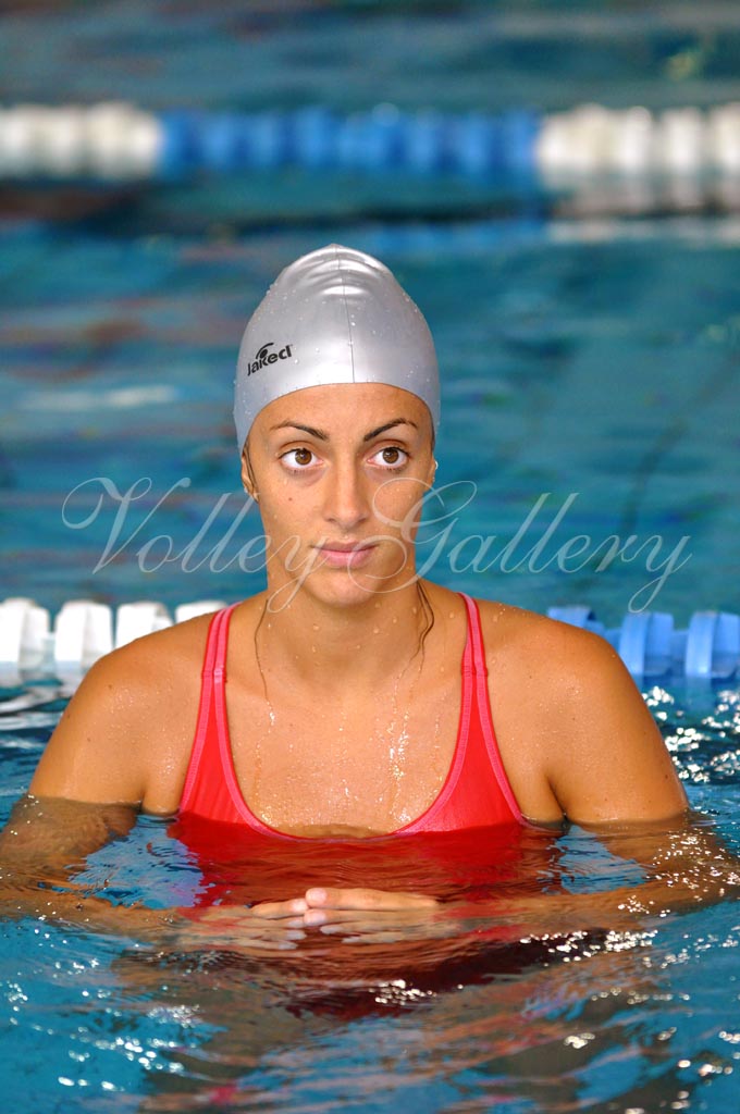 Yamamay allenamenti in piscina (00)